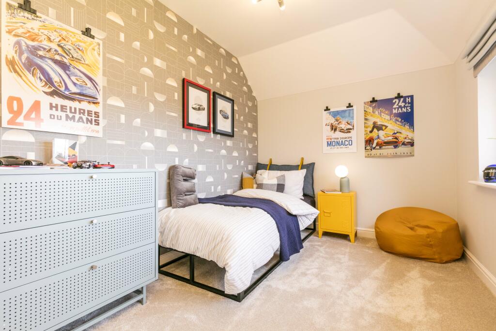 Additional property image - Ledsham Road,
Ledsham,
CH66 4DF
