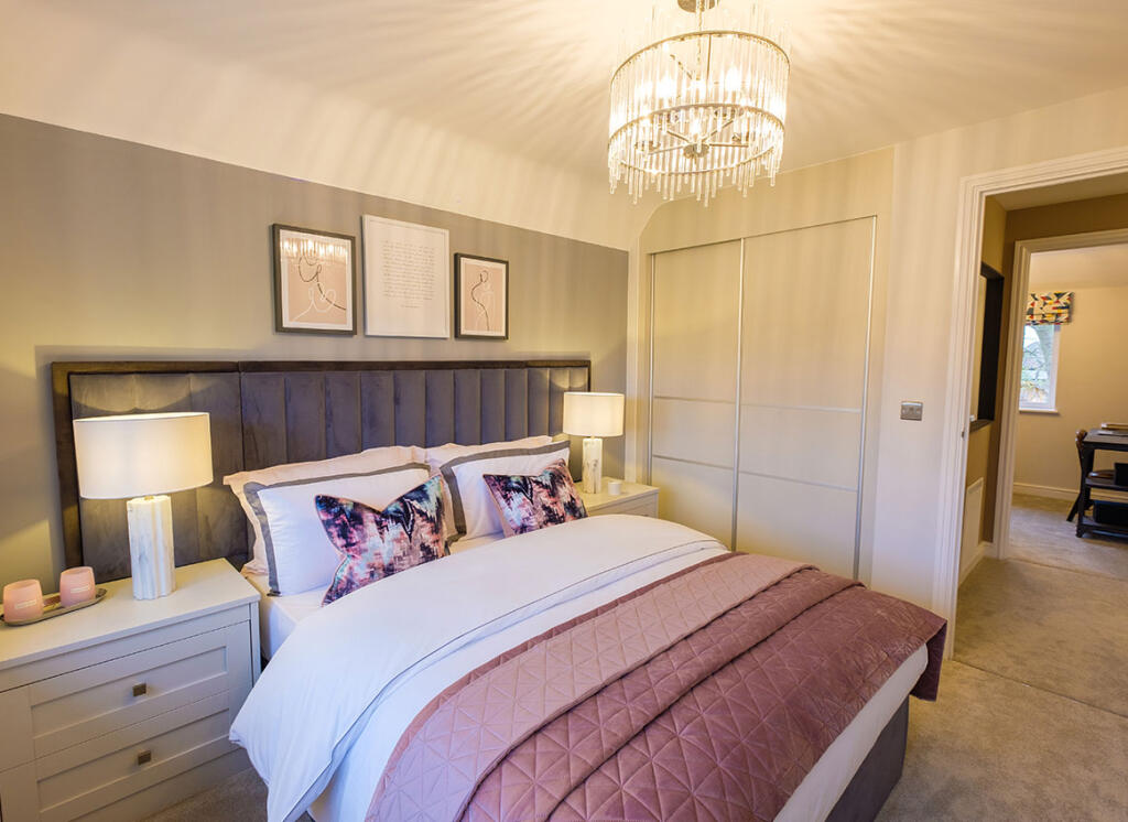 Additional property image - Ledsham Road,
Ledsham,
CH66 4DF