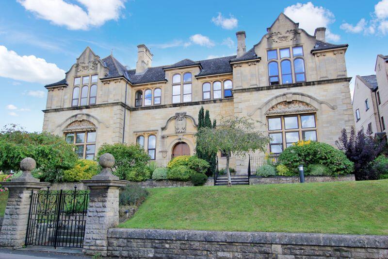 2 bedroom flat for sale in Bradford on Avon, BA15