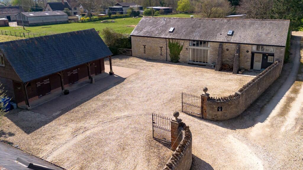 Main image of property: Murcott, Kidlington, OX5