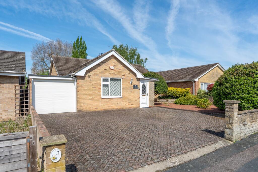 Main image of property: Ashdene Road, Bicester, OX26
