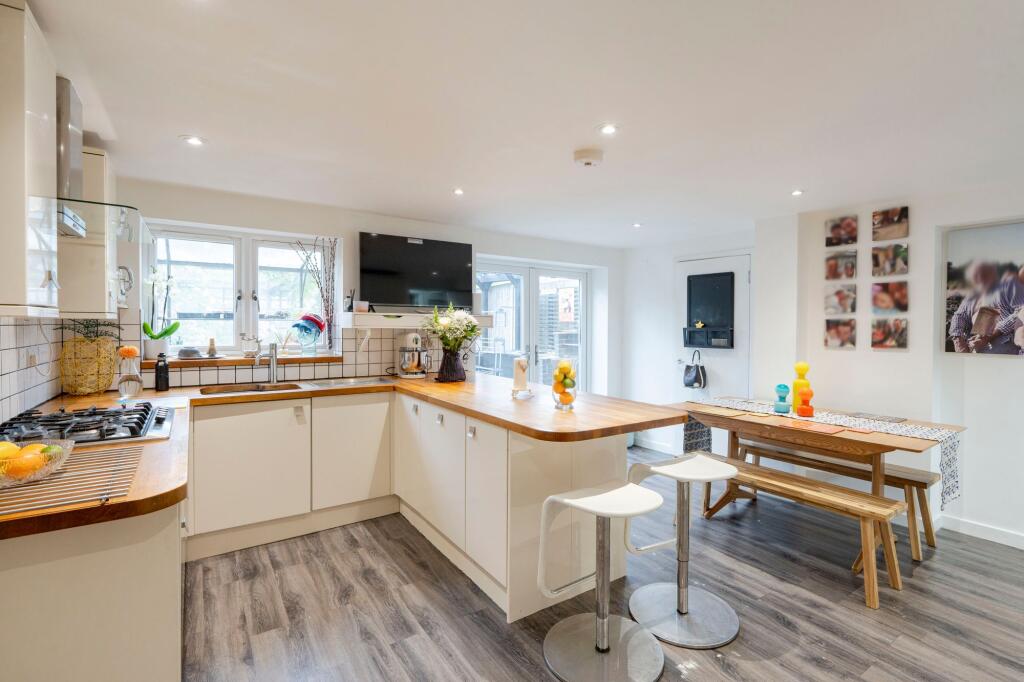 Main image of property: Villiers Road, Bicester, OX26