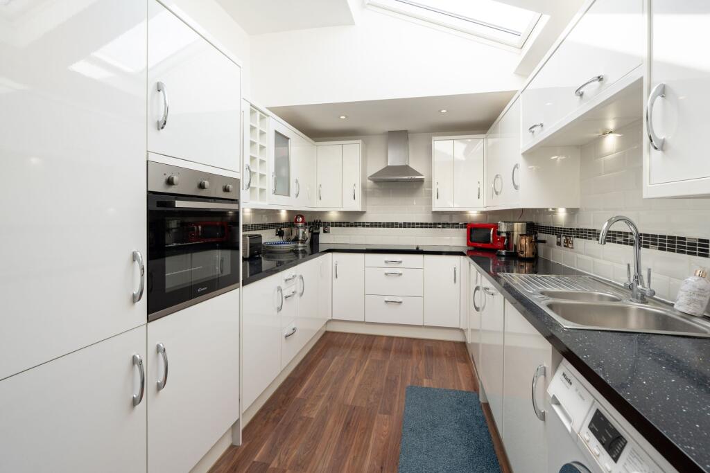 Main image of property: Longfields, Park Mews Longfields, OX26