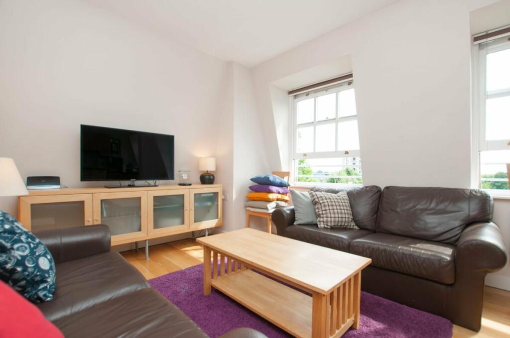 2 bedroom flat for rent in Stoke Newington High Street, Stoke Newington, N16