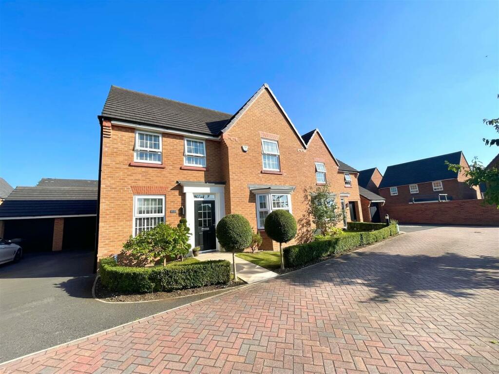 4 bedroom detached house for sale in Shergold Close, Elworth, Sandbach