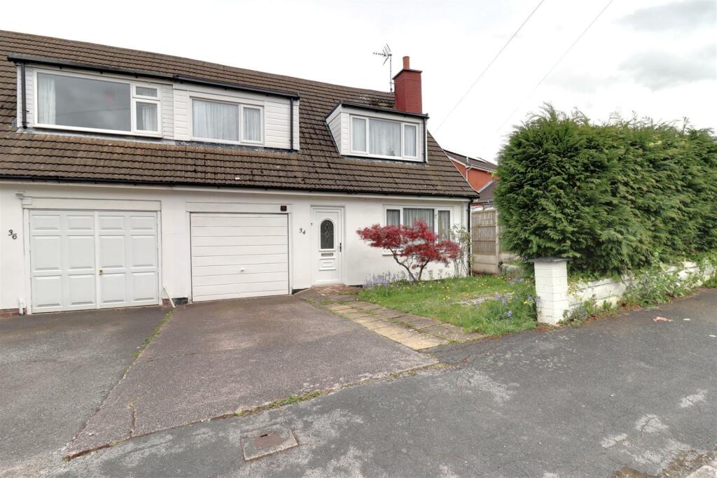 3 bedroom semidetached bungalow for sale in Repton Drive, Haslington