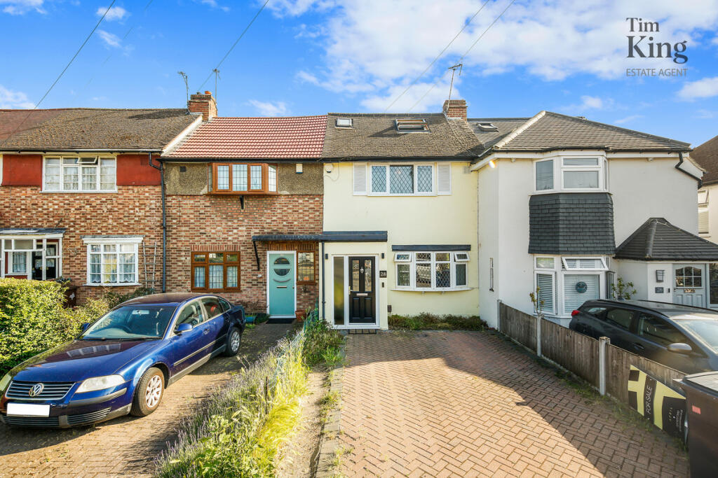 3 bedroom terraced house for sale in Hawkdene, Chingford, E4