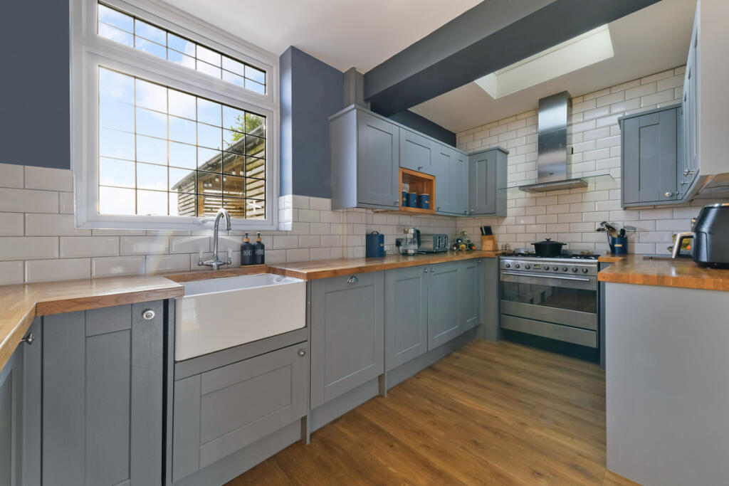 Additional property image - Nutfield Road, Coulsdon, CR5