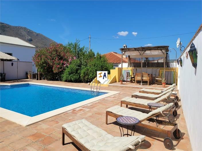 4 bedroom villa for sale in Andalucia, Granada, Loja, Spain