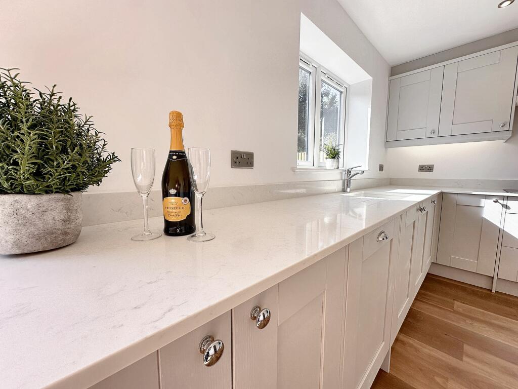 Additional property image - 5 High End Close, Thurstonfield, Carlisle, CA5 6FE