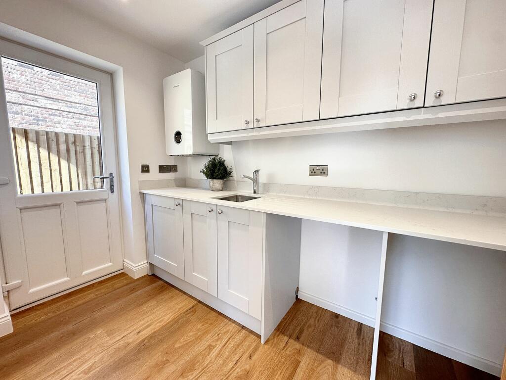 Additional property image - 5 High End Close, Thurstonfield, Carlisle, CA5 6FE