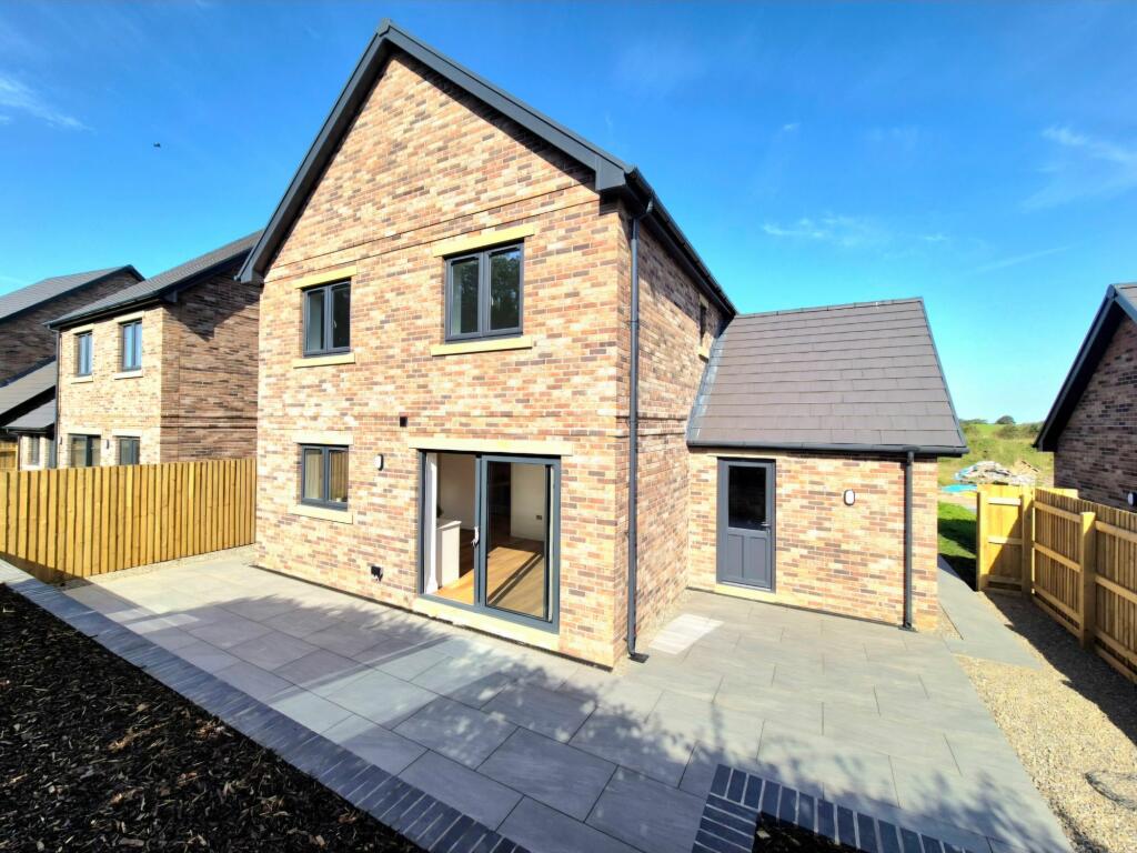 Additional property image - 5 High End Close, Thurstonfield, Carlisle, CA5 6FE