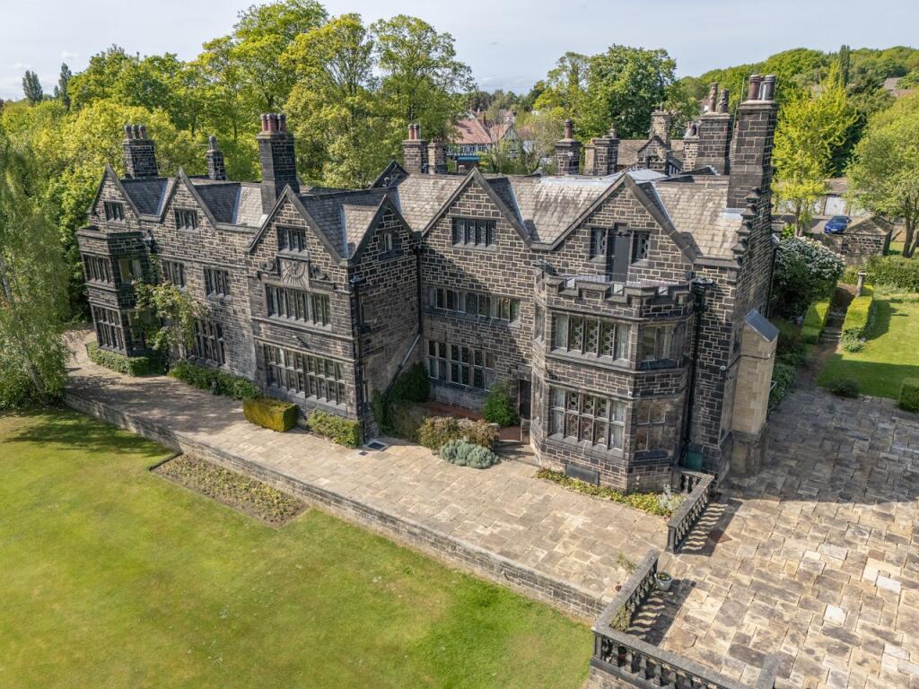 Main image of property: The Carr Manor Estate Stonegate Road Meanwood, Leeds, LS6 4QA