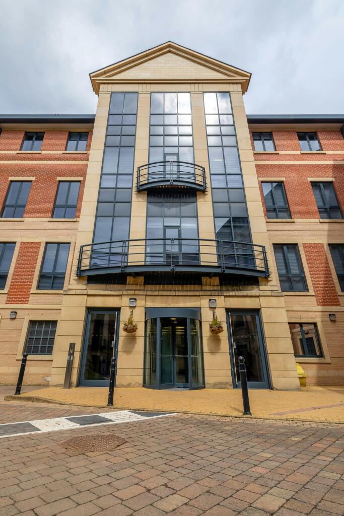 _W3A4182HDR WebRes.jpg