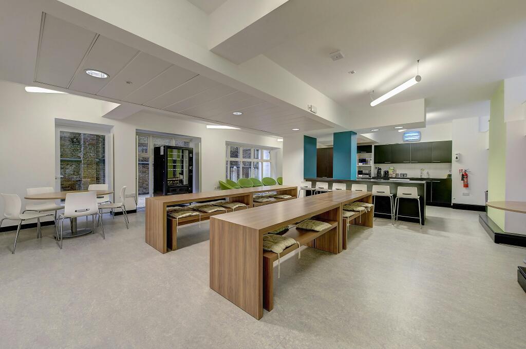 8 storeys gate 375025 kit1.jpg