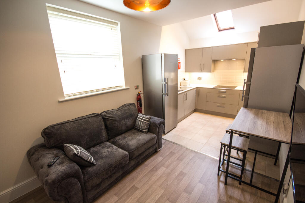 Additional property image - Eastern Road, Sutton Coldfield, B73 5NU