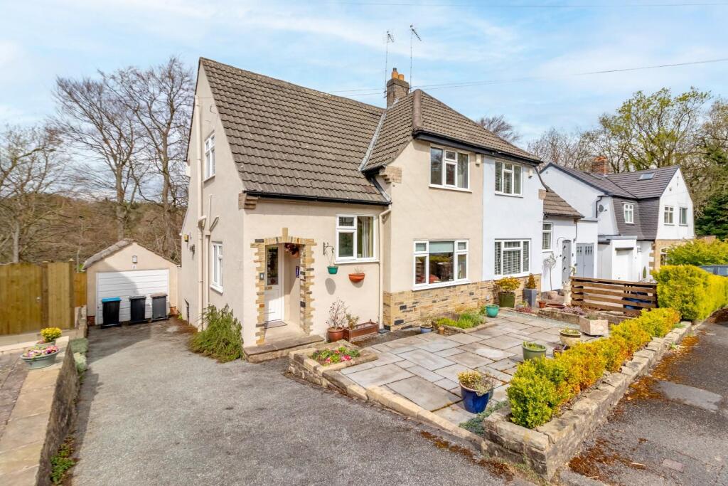 Main image of property: Dorset Crescent, Harrogate