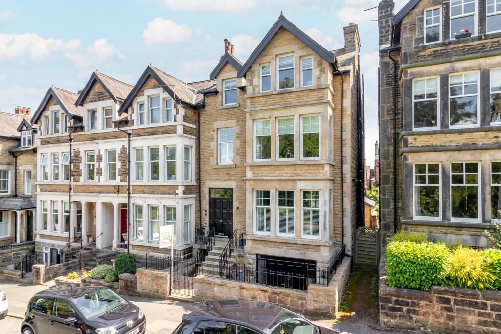 Main image of property: Harlow Moor Drive, Harrogate
