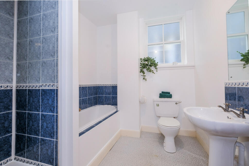 Additional property image - Crown Terrace, Aberdeen, AB11
