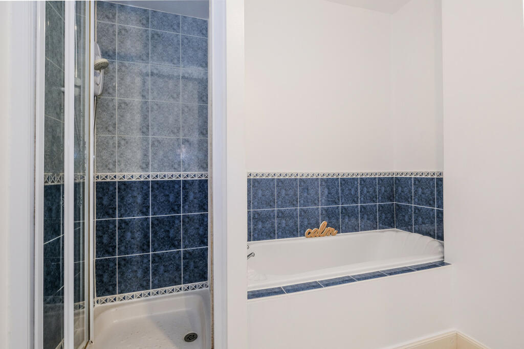 Additional property image - Crown Terrace, Aberdeen, AB11