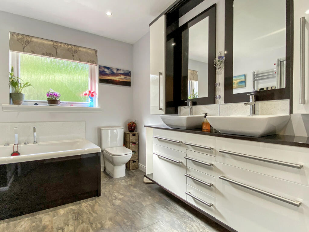 Additional property image - Muldearie View, Keith, AB55
