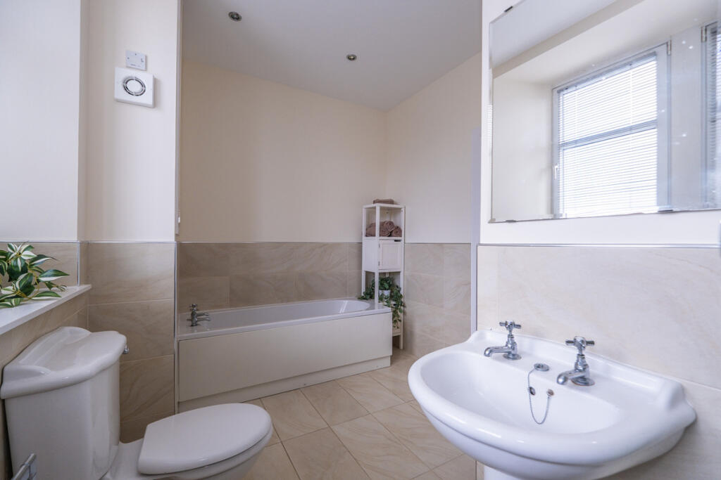 Additional property image - Fonthill Road, Aberdeen, AB11