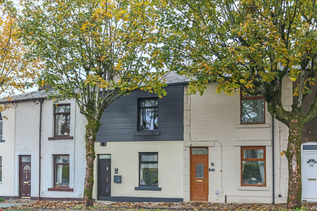 Main image of property: New Line, Bacup, Rossendale, OL13