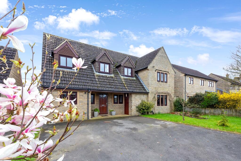 5 bedroom detached house for sale in Ham Meadows, Sturminster Newton, DT10