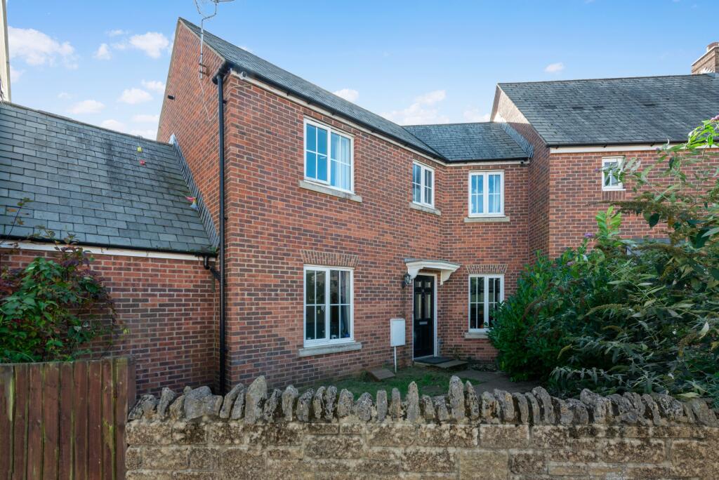 3 bedroom semi-detached house
