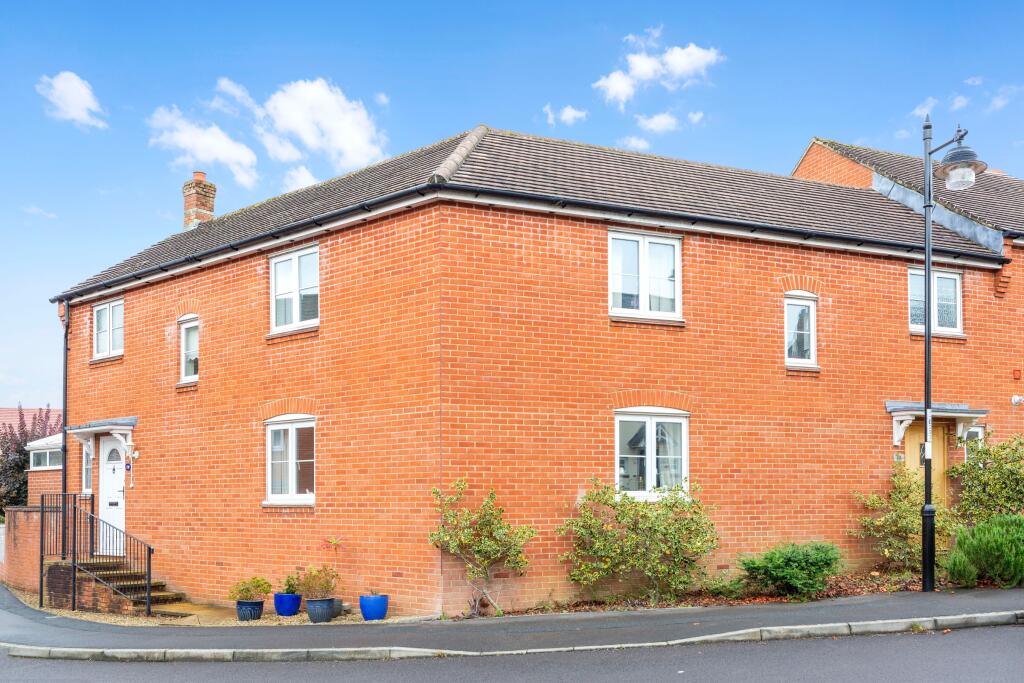 Main image of property: Bayfields, Gillingham