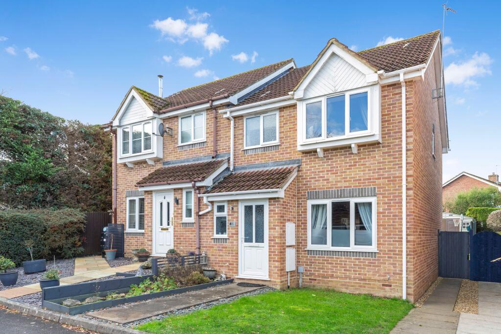 Main image of property: Pimpernel Court, Gillingham