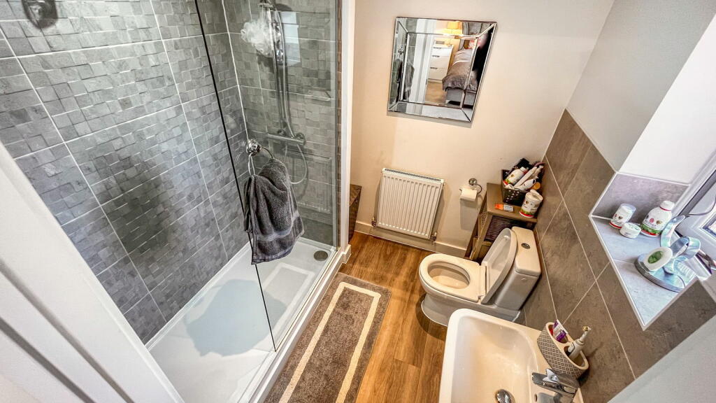 Additional property image - Over 2,000sqft Perfect Family Home! Russett Avenue, Nuneaton, CV11 6YW