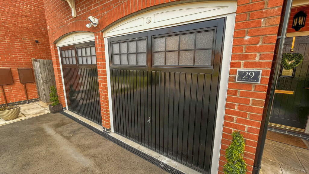 Additional property image - Over 2,000sqft Perfect Family Home! Russett Avenue, Nuneaton, CV11 6YW