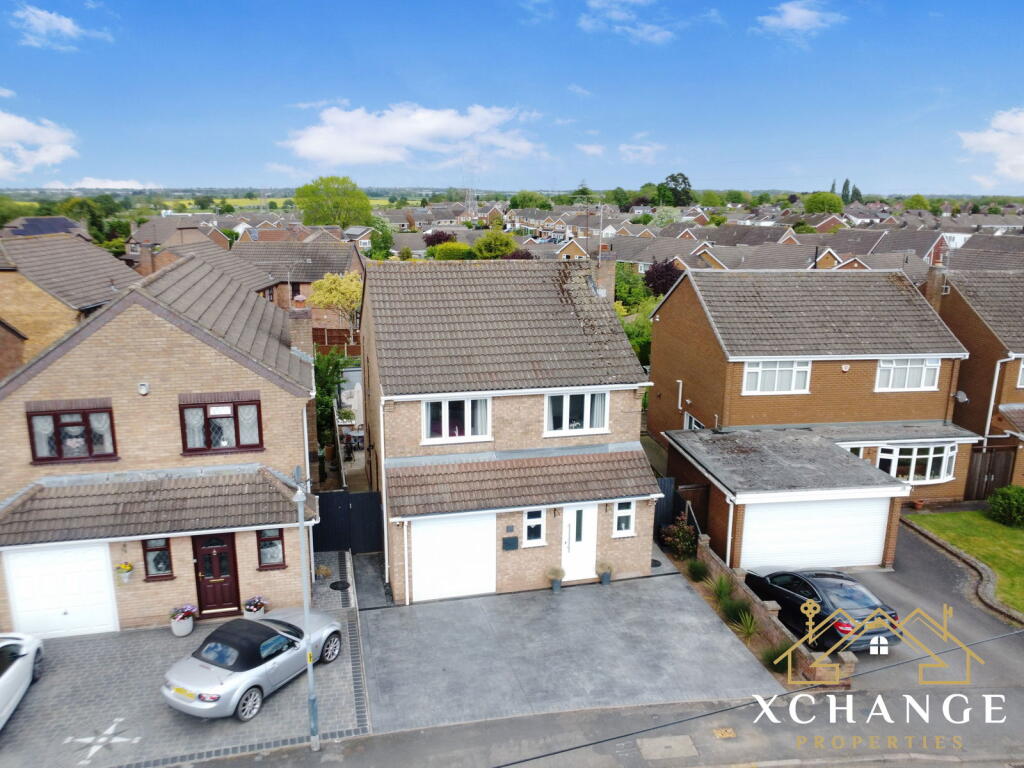 Main image of property: Wentworth Drive, Nuneaton, CV11 6LZ