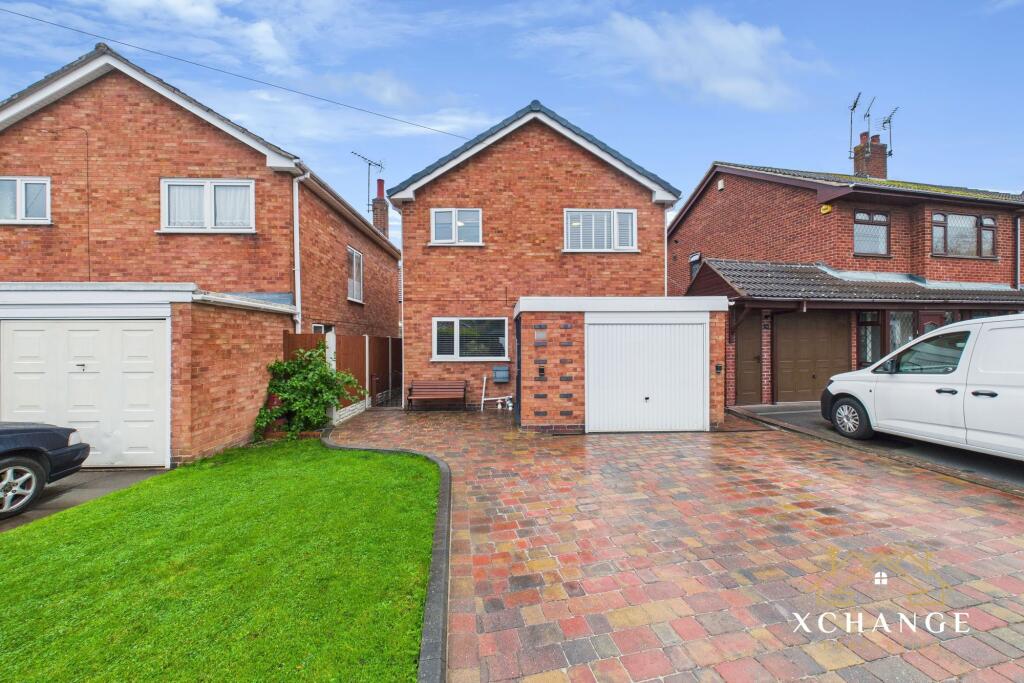 Main image of property: Southfield Close, Nuneaton, CV10
