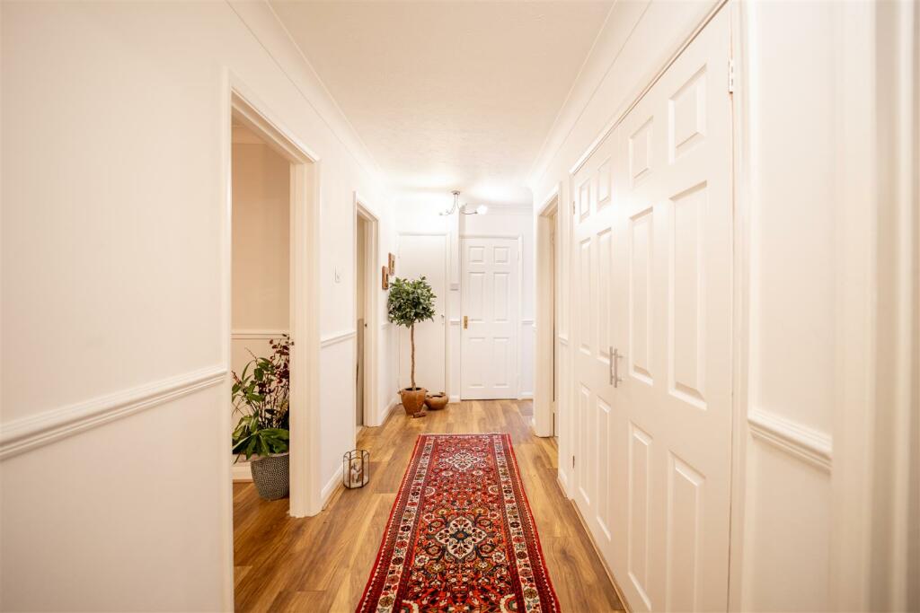 Additional property image - Grosvenor Road, Westbourne