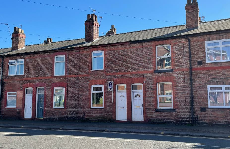 2 bedroom terraced house for rent in Thelwall Lane, Latchford, Warrington, WA4