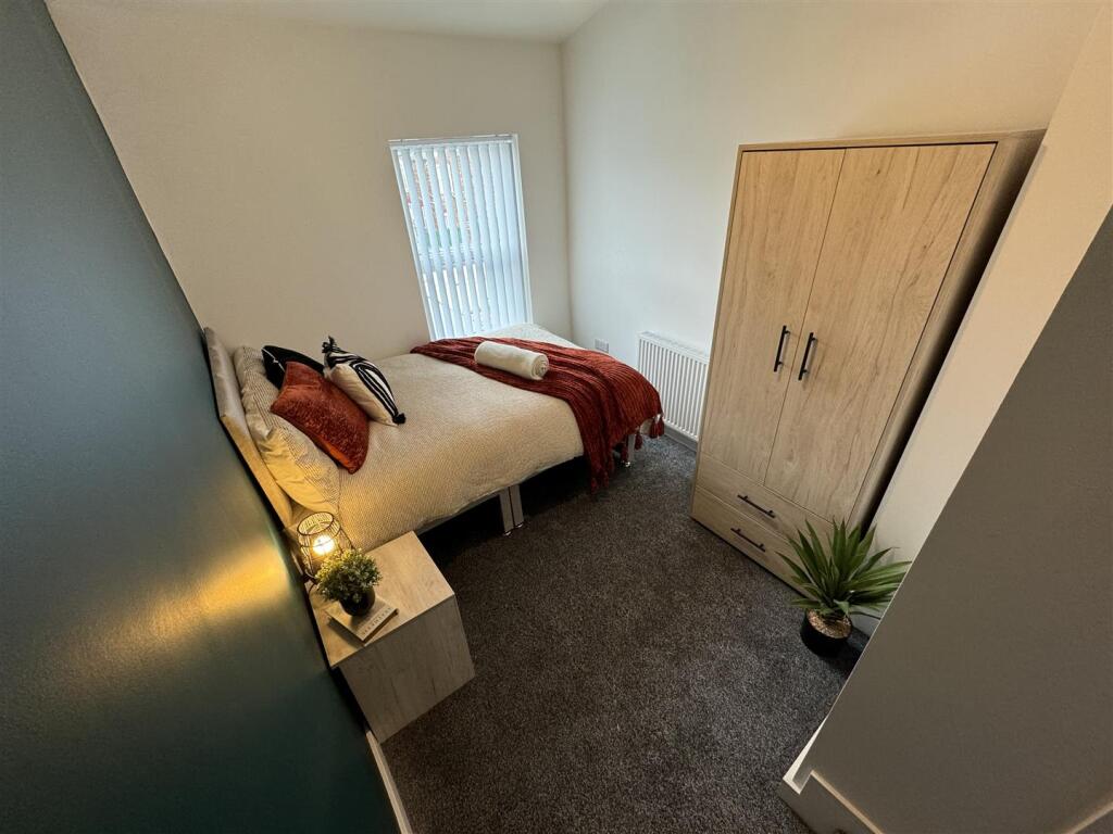 Main image of property: Marsh House Lane, Warrington, Cheshire WA1