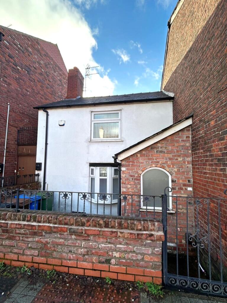 Main image of property: Buxton Rd, Great Moor, Stockport, SK2