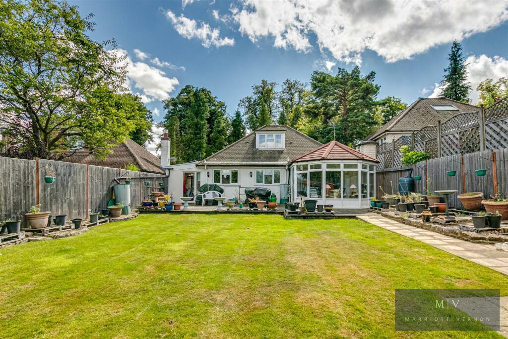 Property image - Mountwood Close, South Croydon