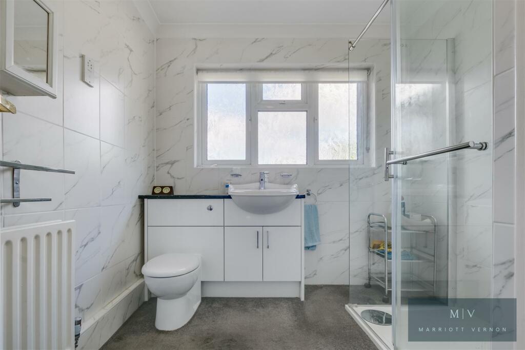 Additional property image - Mountwood Close, South Croydon