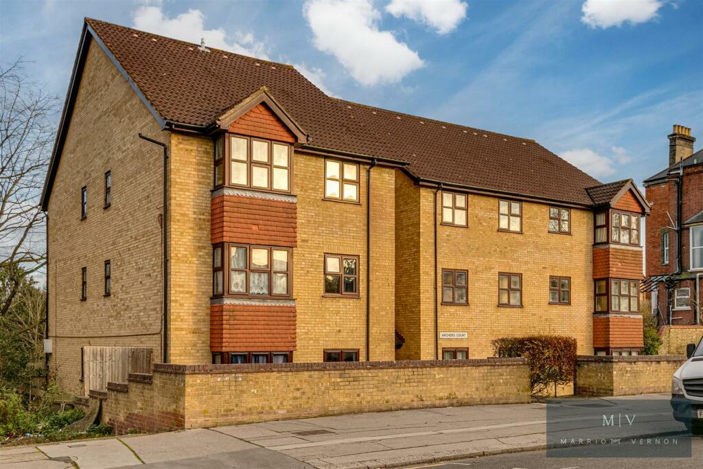 Main image of property: Nottingham Road, South Croydon