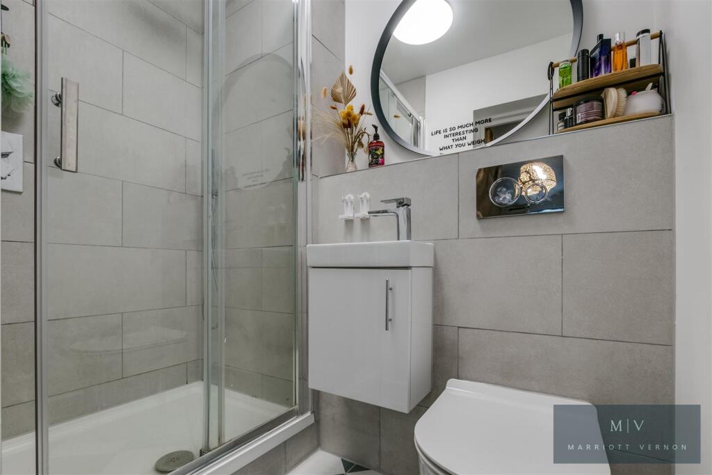 Additional property image - Selsdon Road, South Croydon