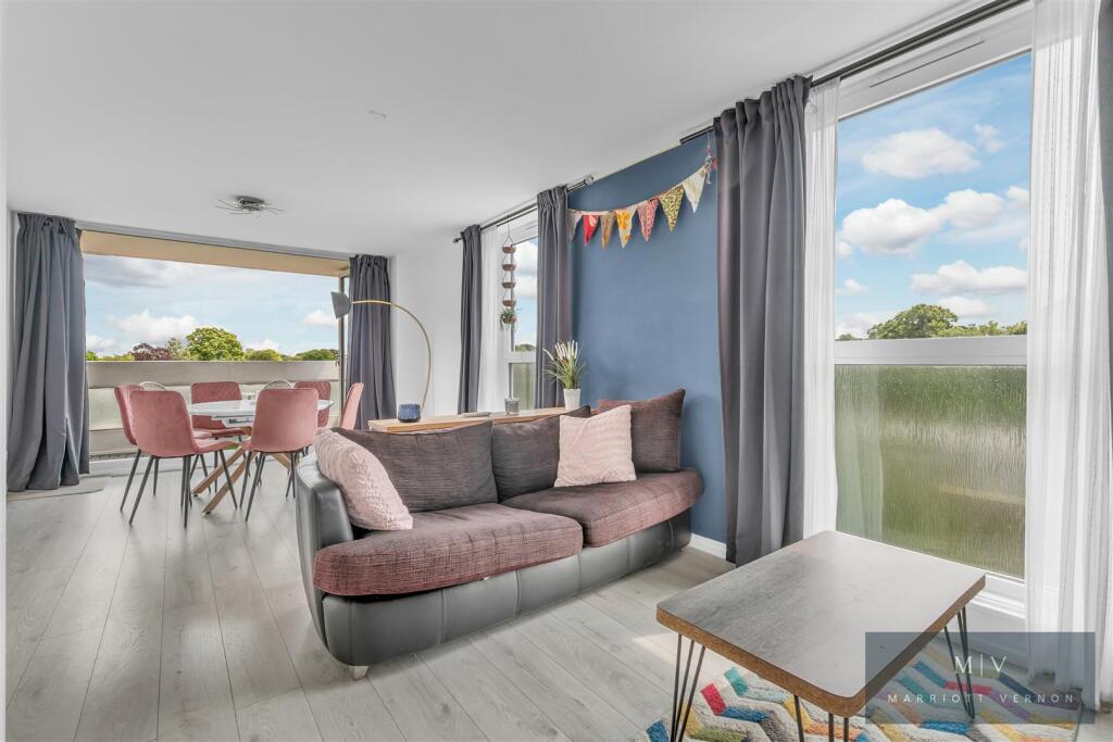 Main image of property: Turnpike Link, Croydon