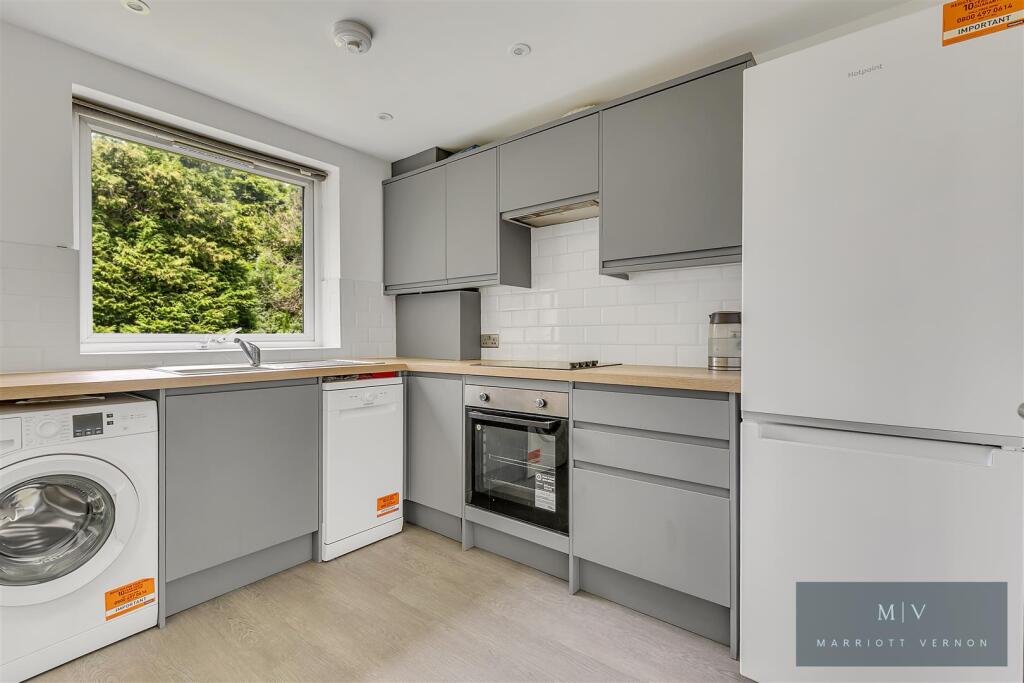 Main image of property: Birdhurst Road, South Croydon