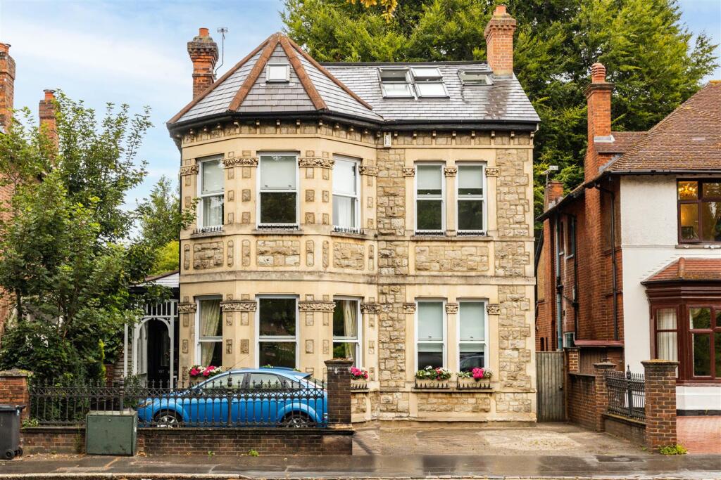 Main image of property: Coombe Road, Croydon
