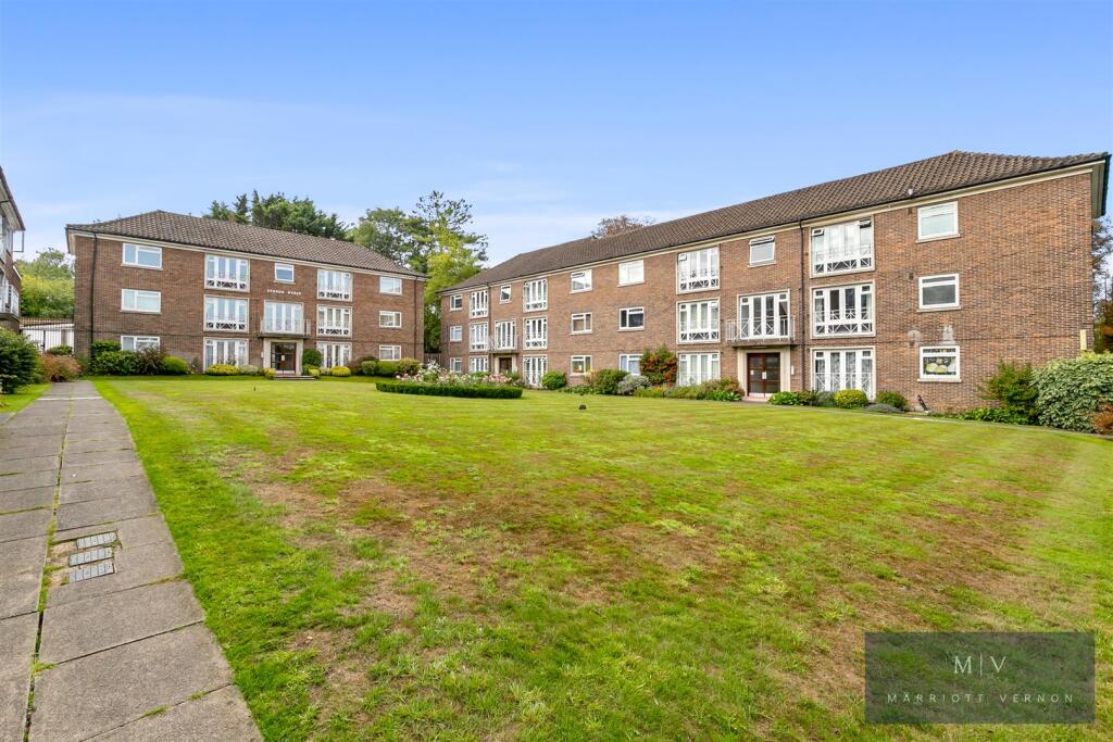 Main image of property: Addiscombe Road, Croydon