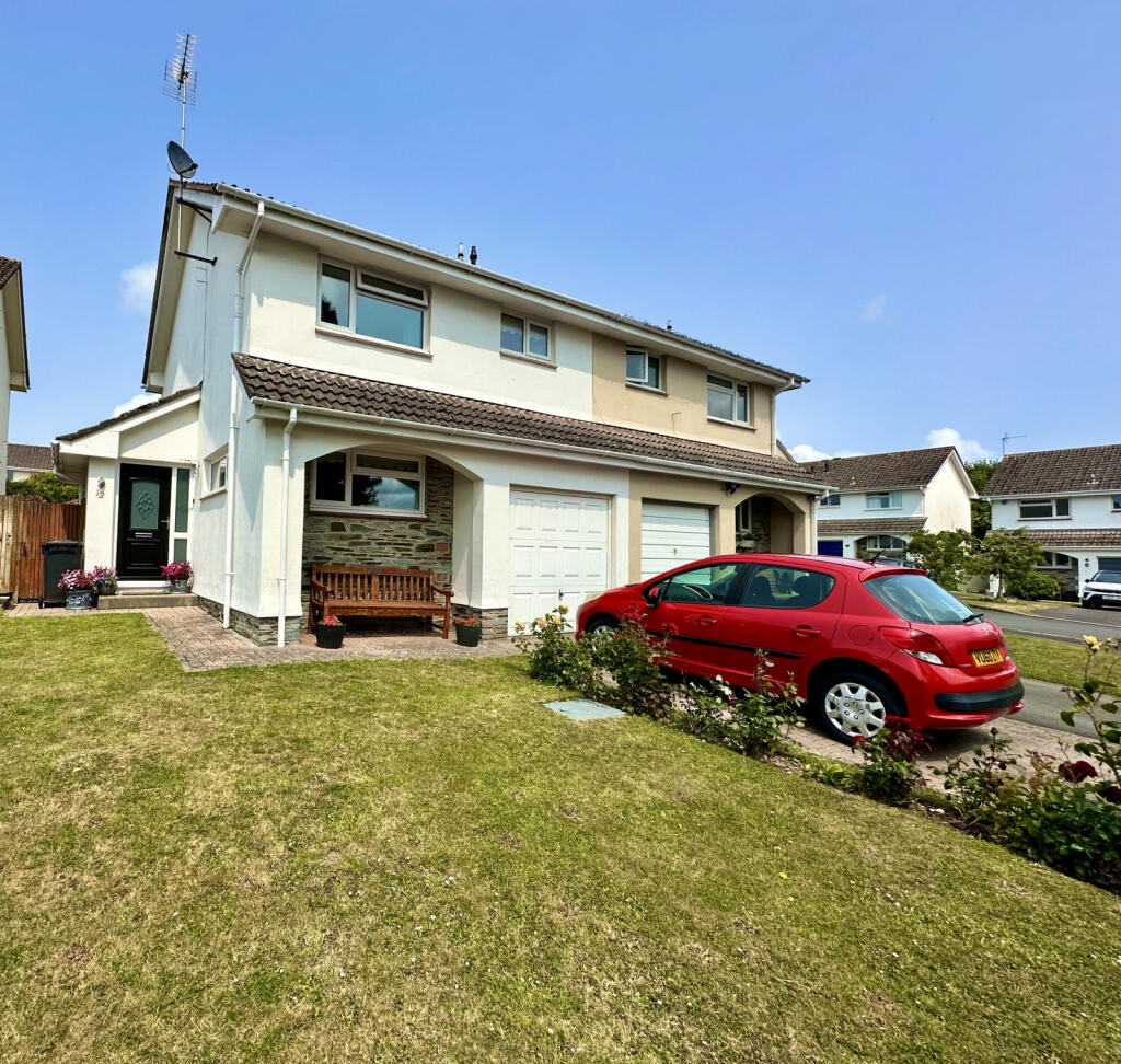 Main image of property: Mead Park Close, Bickington, EX31 2PE