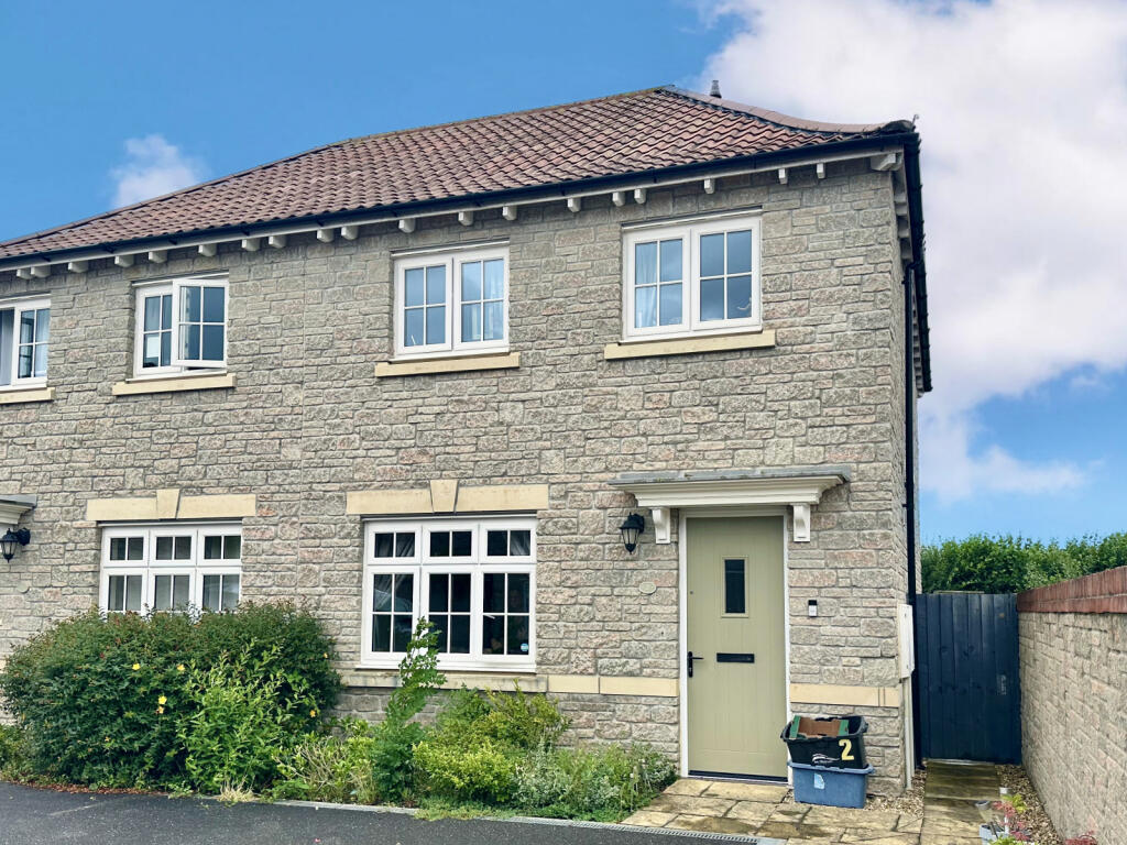 Main image of property: Barton Cleave, Roundswell, EX31 3GT