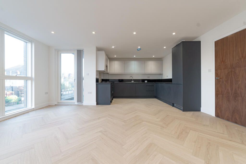 Main image of property: Norbury Avenue, London, SW16